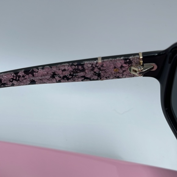 NWOT. Kate Spade Cheyenne/P/S sunglasses. Black and gold oval frames. - Picture 5 of 6